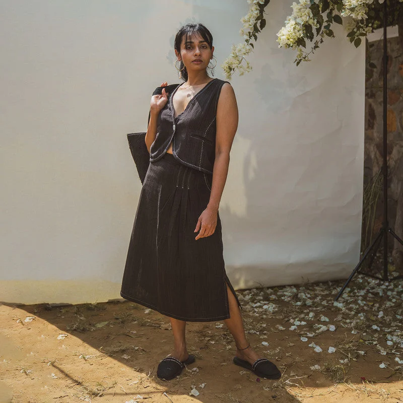 Maxi Women Dress with Floral Print for a Bohemian Vibe Maxi Women Dress with Floral Print for a Bohemian Vibe Women Skirt | Kala Cotton Long Skirt | Black Maxi Women Dress with Floral Print for a Bohemian Vibe Maxi Women Dress with Floral Print for a Bohemian Vibe Women Skirt | Kala Cotton Long Skirt | Black