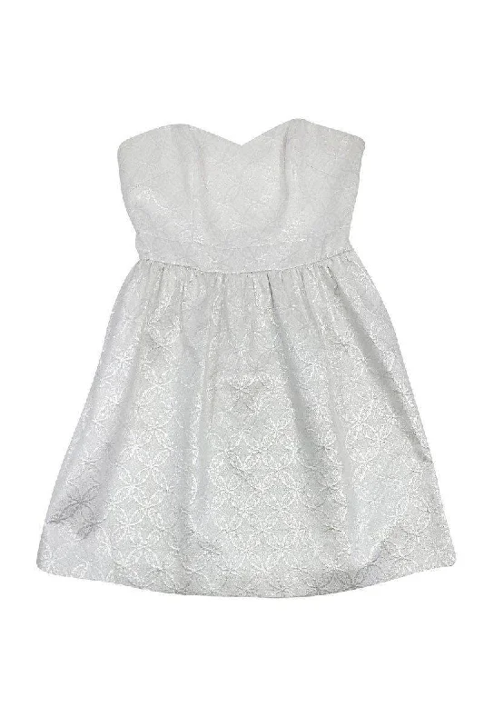 Little Black Women Dress with Sequins for a Glamorous Night Out Little Black Women Dress with Sequins for a Glamorous Night Out Laundry by Shelli Segal - White & Silver Brocade Strapless Dress Sz 10 Little Black Women Dress with Sequins for a Glamorous Night Out Little Black Women Dress with Sequins for a Glamorous Night Out Laundry by Shelli Segal - White & Silver Brocade Strapless Dress Sz 10