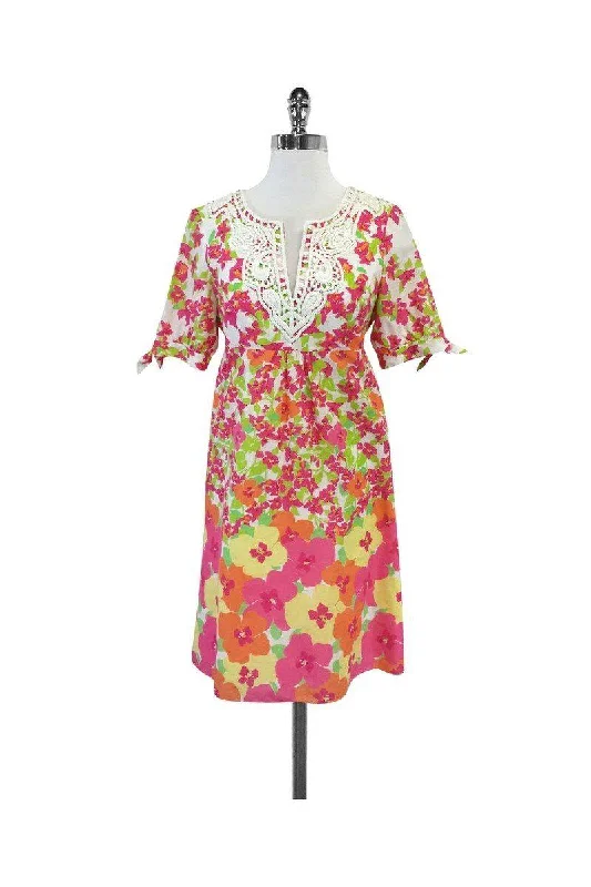 Strapless Women Dress with a Built - in Bra for Comfort and Support Strapless Women Dress with a Built - in Bra for Comfort and Support Lilly Pulitzer - Floral Short Sleeve Embroidered Dress Sz 2 Strapless Women Dress with a Built - in Bra for Comfort and Support Strapless Women Dress with a Built - in Bra for Comfort and Support Lilly Pulitzer - Floral Short Sleeve Embroidered Dress Sz 2