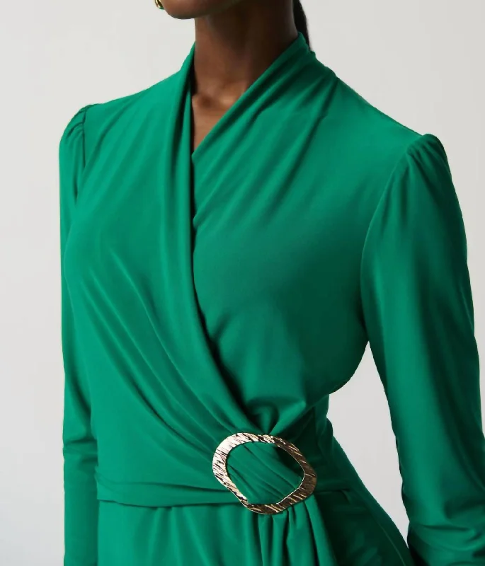 Shift Women Dress with a Simple and Classic Design for Everyday Wear Shift Women Dress with a Simple and Classic Design for Everyday Wear Long Sleeve Wrap Dress In Kelly Green Shift Women Dress with a Simple and Classic Design for Everyday Wear Shift Women Dress with a Simple and Classic Design for Everyday Wear Long Sleeve Wrap Dress In Kelly Green