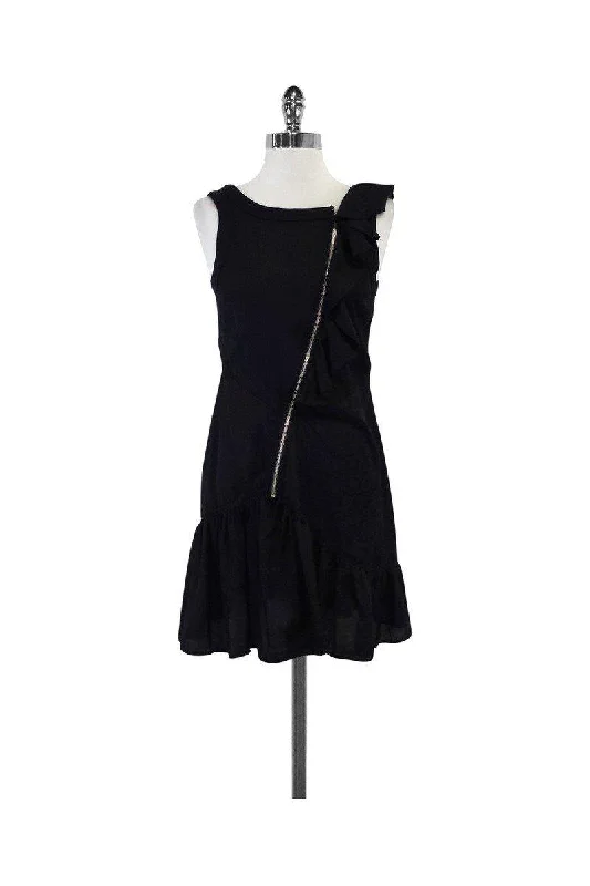 Mini Women Dress with a Short Hem for a Young and Trendy Style Mini Women Dress with a Short Hem for a Young and Trendy Style Marc by Marc Jacobs - Black Bubble Print Zip Dress Sz 2 Mini Women Dress with a Short Hem for a Young and Trendy Style Mini Women Dress with a Short Hem for a Young and Trendy Style Marc by Marc Jacobs - Black Bubble Print Zip Dress Sz 2