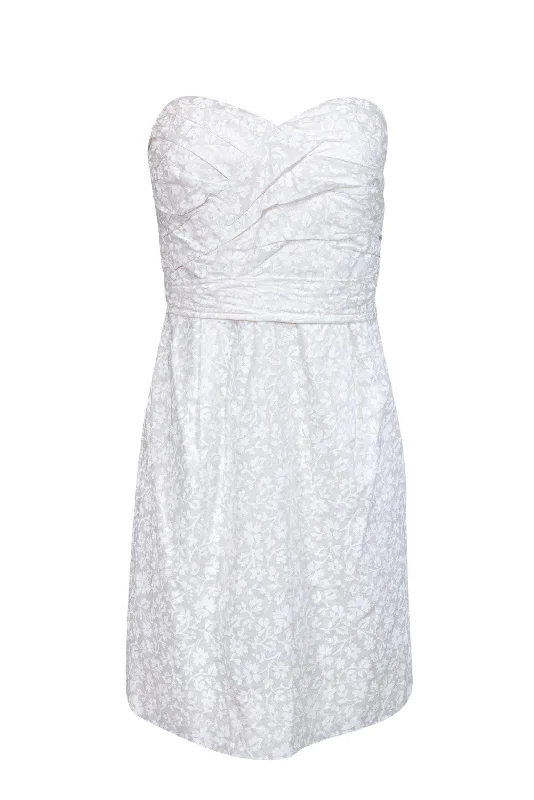 Strapless Women Dress with a Built - in Bra for Comfort and Support Strapless Women Dress with a Built - in Bra for Comfort and Support Marc by Marc Jacobs - White Strapless Cotton Dress w/ Ivory Floral Print Sz 6 Strapless Women Dress with a Built - in Bra for Comfort and Support Strapless Women Dress with a Built - in Bra for Comfort and Support Marc by Marc Jacobs - White Strapless Cotton Dress w/ Ivory Floral Print Sz 6