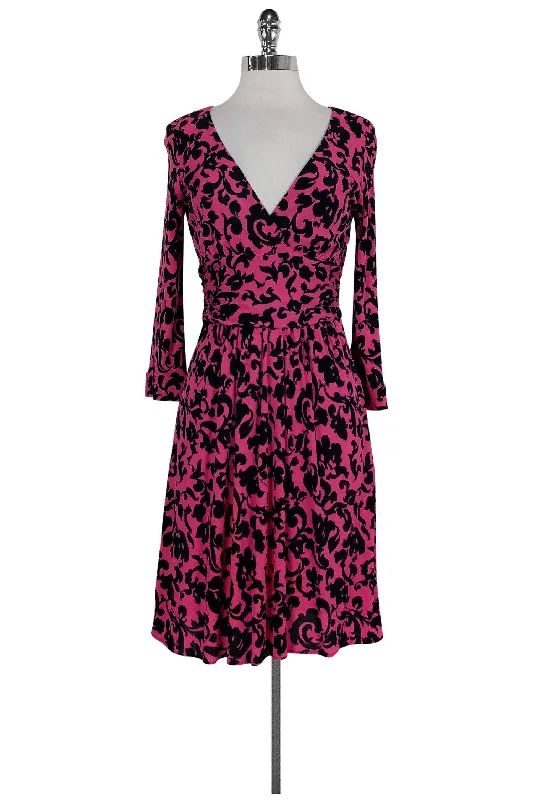 Long - Sleeve Women Dress in Velvet for a Luxurious Winter Look Long - Sleeve Women Dress in Velvet for a Luxurious Winter Look Milly - Pink & Navy Filigree Dress Sz S Long - Sleeve Women Dress in Velvet for a Luxurious Winter Look Long - Sleeve Women Dress in Velvet for a Luxurious Winter Look Milly - Pink & Navy Filigree Dress Sz S
