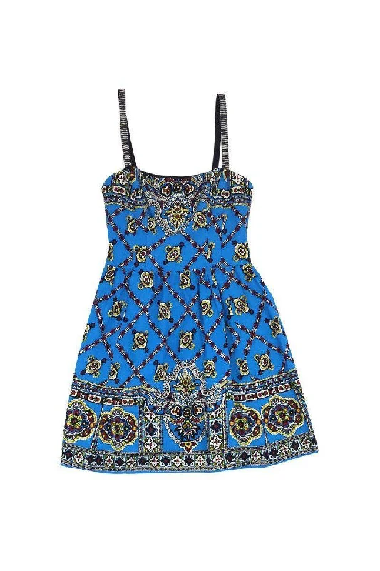 Mini Women Dress with a Short Hem for a Young and Trendy Style Mini Women Dress with a Short Hem for a Young and Trendy Style Nanette Lepore - Blue Multicolor Print Dress Sz 0 Mini Women Dress with a Short Hem for a Young and Trendy Style Mini Women Dress with a Short Hem for a Young and Trendy Style Nanette Lepore - Blue Multicolor Print Dress Sz 0