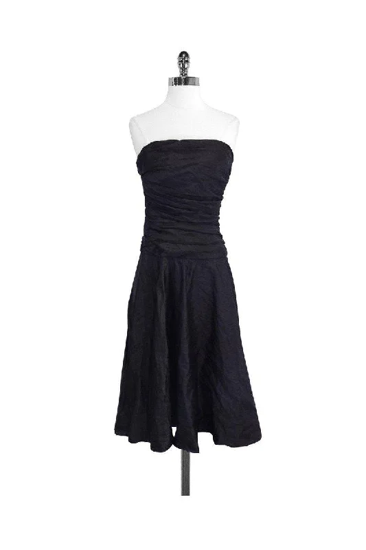 Sleeveless Women Dress in Bright Colors for Summer Parties Sleeveless Women Dress in Bright Colors for Summer Parties Ralph Lauren - Black Strapless Mid Length Gown Sz 4 Sleeveless Women Dress in Bright Colors for Summer Parties Sleeveless Women Dress in Bright Colors for Summer Parties Ralph Lauren - Black Strapless Mid Length Gown Sz 4