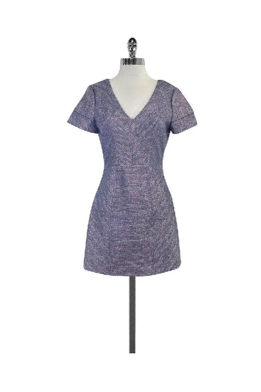 Empire Waist Women Dress to Accentuate the Bust and Conceal the Waist Empire Waist Women Dress to Accentuate the Bust and Conceal the Waist Rebecca Minkoff - Blue & White Metallic Tweed Dress Sz 2 Empire Waist Women Dress to Accentuate the Bust and Conceal the Waist Empire Waist Women Dress to Accentuate the Bust and Conceal the Waist Rebecca Minkoff - Blue & White Metallic Tweed Dress Sz 2