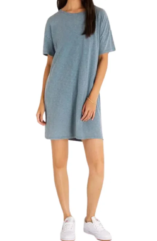 Sheath Women Dress with a Tailored Fit for a Professional Look Sheath Women Dress with a Tailored Fit for a Professional Look Relaxed T-Shirt Dress In Caribbean Blue Sheath Women Dress with a Tailored Fit for a Professional Look Sheath Women Dress with a Tailored Fit for a Professional Look Relaxed T-Shirt Dress In Caribbean Blue