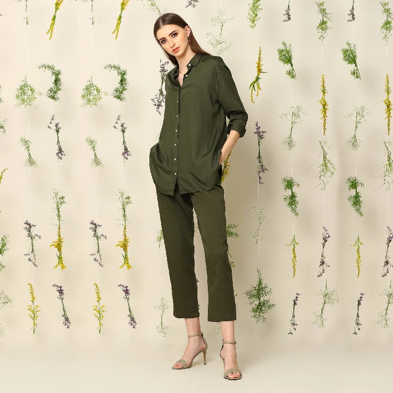 Printed Abstract Women Dress for a Modern and Artistic Appeal Printed Abstract Women Dress for a Modern and Artistic Appeal Cotton & Hemp Pants | Front Pleated | Olive