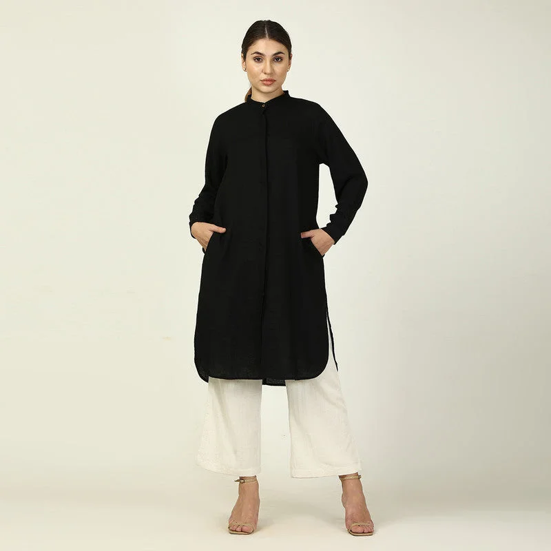 Pleated Women Dress with a Timeless and Elegant Texture Pleated Women Dress with a Timeless and Elegant Texture Linen Long Shirt with Pants | Black & White Pleated Women Dress with a Timeless and Elegant Texture Pleated Women Dress with a Timeless and Elegant Texture Linen Long Shirt with Pants | Black & White