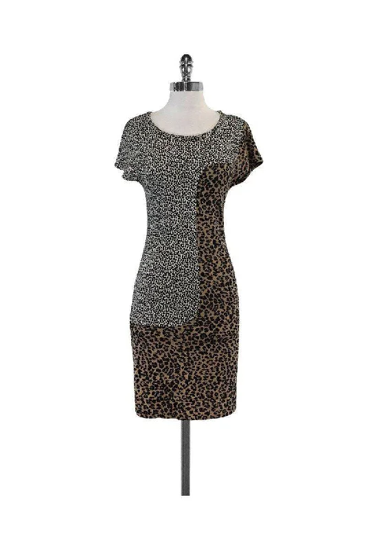 Empire Waist Women Dress to Accentuate the Bust and Conceal the Waist Empire Waist Women Dress to Accentuate the Bust and Conceal the Waist Sea NY - Tan Black & White Leopard Print Dress Sz 0