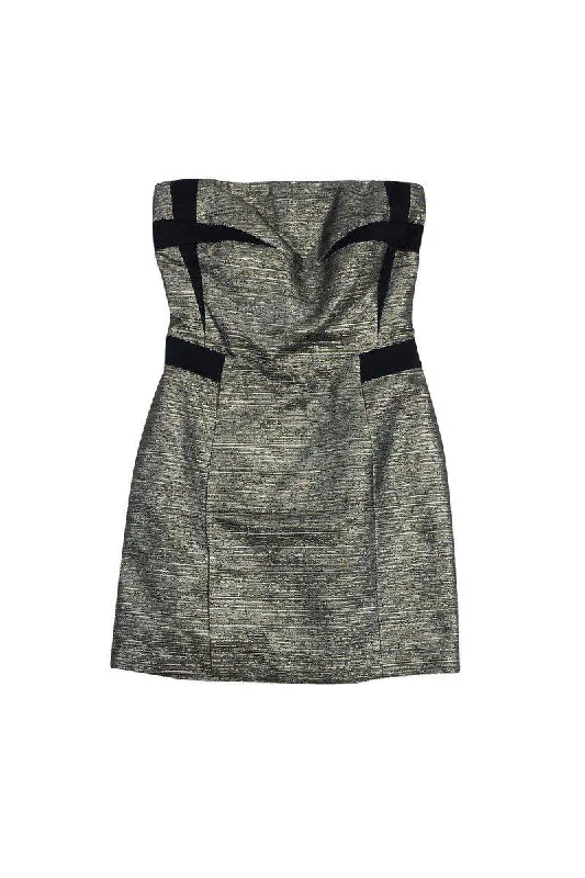 Halter Neck Women Dress to Show Off the Shoulders and Neckline Halter Neck Women Dress to Show Off the Shoulders and Neckline See by Chloe - Metallic Gold & Silver Strapless Dress Sz 4 Halter Neck Women Dress to Show Off the Shoulders and Neckline Halter Neck Women Dress to Show Off the Shoulders and Neckline See by Chloe - Metallic Gold & Silver Strapless Dress Sz 4