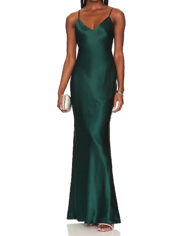 Ruffled Women Dress with Multiple Layers for a Playful and Girly Style Ruffled Women Dress with Multiple Layers for a Playful and Girly Style Serita Maxi Bias Dress In Botanical Green Ruffled Women Dress with Multiple Layers for a Playful and Girly Style Ruffled Women Dress with Multiple Layers for a Playful and Girly Style Serita Maxi Bias Dress In Botanical Green
