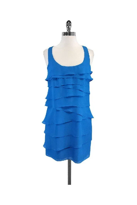Ruffled Women Dress with Multiple Layers for a Playful and Girly Style Ruffled Women Dress with Multiple Layers for a Playful and Girly Style Shoshanna - Blue Tiered Scoop Neck Dress Sz 2 Ruffled Women Dress with Multiple Layers for a Playful and Girly Style Ruffled Women Dress with Multiple Layers for a Playful and Girly Style Shoshanna - Blue Tiered Scoop Neck Dress Sz 2