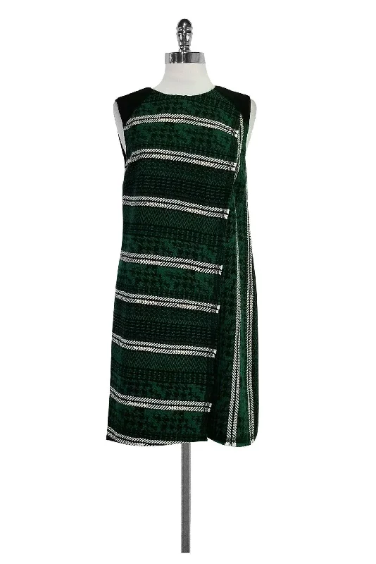 Backless Women Dress for a Sexy and Alluring Look at Evening Events Backless Women Dress for a Sexy and Alluring Look at Evening Events Shoshanna - Green & Black Print Dress Sz 6 Backless Women Dress for a Sexy and Alluring Look at Evening Events Backless Women Dress for a Sexy and Alluring Look at Evening Events Shoshanna - Green & Black Print Dress Sz 6