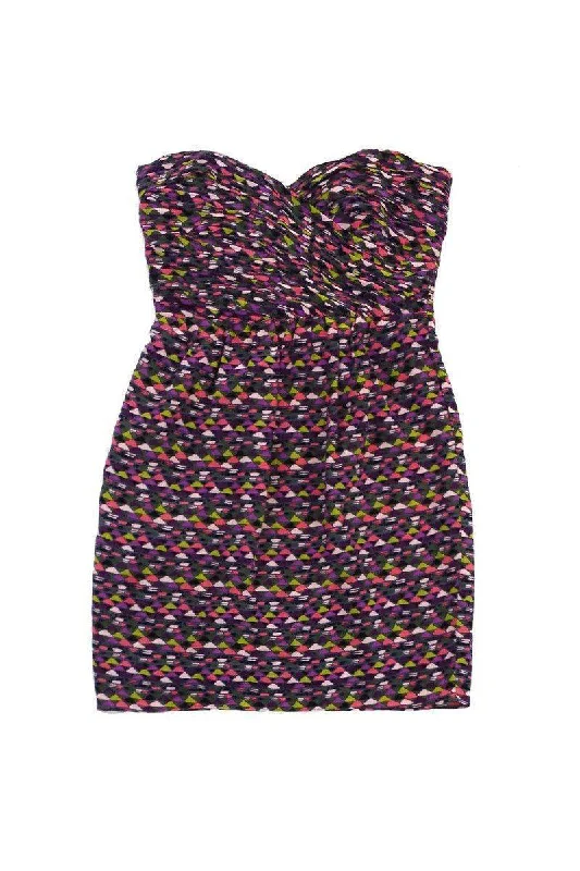 Lace - Embellished Women Dress for an Elegant and Sophisticated Appearance Lace - Embellished Women Dress for an Elegant and Sophisticated Appearance Shoshanna - Multicolor Print Silk Strapless Dress Sz 6 Lace - Embellished Women Dress for an Elegant and Sophisticated Appearance Lace - Embellished Women Dress for an Elegant and Sophisticated Appearance Shoshanna - Multicolor Print Silk Strapless Dress Sz 6