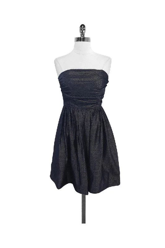 Shift Women Dress with a Simple and Classic Design for Everyday Wear Shift Women Dress with a Simple and Classic Design for Everyday Wear Shoshanna - Pewter & Navy Strapless Dress Sz 2
