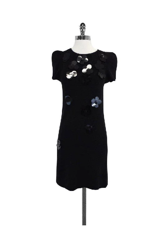 Ruffled Women Dress with Multiple Layers for a Playful and Girly Style Ruffled Women Dress with Multiple Layers for a Playful and Girly Style Sonia Rykiel - Black Embellished Cotton Sweater Dress Sz M Ruffled Women Dress with Multiple Layers for a Playful and Girly Style Ruffled Women Dress with Multiple Layers for a Playful and Girly Style Sonia Rykiel - Black Embellished Cotton Sweater Dress Sz M