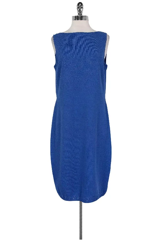 Empire Waist Women Dress to Accentuate the Bust and Conceal the Waist Empire Waist Women Dress to Accentuate the Bust and Conceal the Waist St. John - Blue Knit Dress Sz 8 Empire Waist Women Dress to Accentuate the Bust and Conceal the Waist Empire Waist Women Dress to Accentuate the Bust and Conceal the Waist St. John - Blue Knit Dress Sz 8