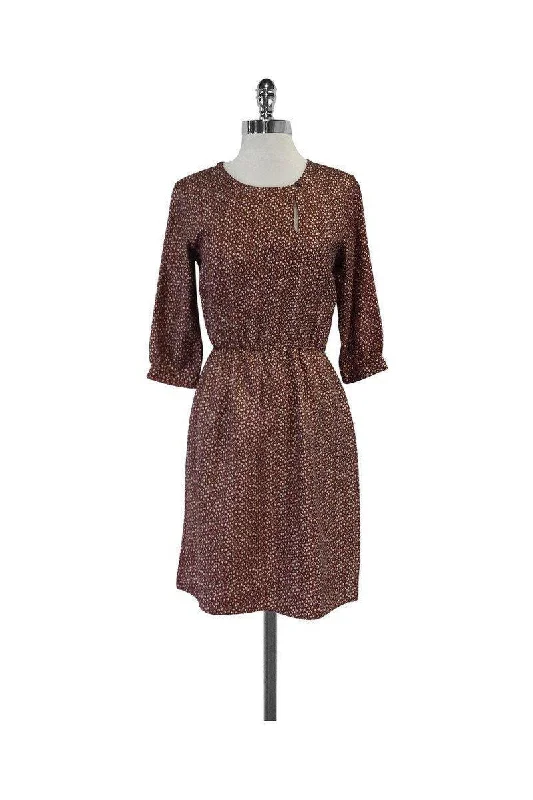 Shift Women Dress with a Simple and Classic Design for Everyday Wear Shift Women Dress with a Simple and Classic Design for Everyday Wear Steven Alan - Burgundy & Cream Print Silk Dress Sz 2 Shift Women Dress with a Simple and Classic Design for Everyday Wear Shift Women Dress with a Simple and Classic Design for Everyday Wear Steven Alan - Burgundy & Cream Print Silk Dress Sz 2