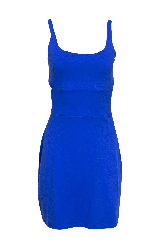 Backless Women Dress for a Sexy and Alluring Look at Evening Events Backless Women Dress for a Sexy and Alluring Look at Evening Events Susana Monaco - Blue Fit & Flare Dress w/ Back Cutout Sz L Backless Women Dress for a Sexy and Alluring Look at Evening Events Backless Women Dress for a Sexy and Alluring Look at Evening Events Susana Monaco - Blue Fit & Flare Dress w/ Back Cutout Sz L