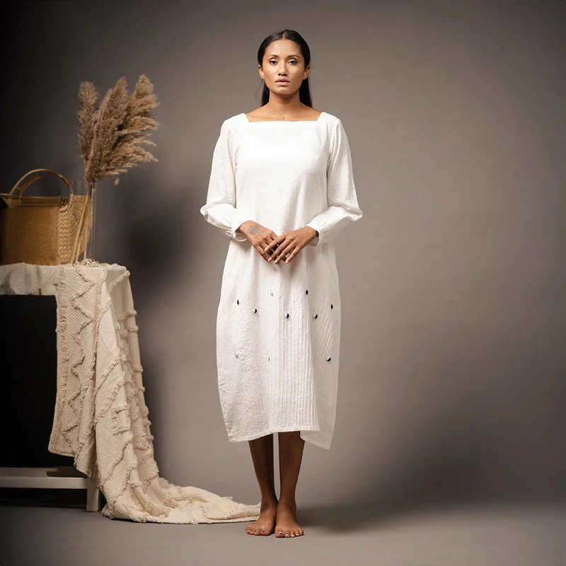 Halter Neck Women Dress to Show Off the Shoulders and Neckline Halter Neck Women Dress to Show Off the Shoulders and Neckline White Cotton Dress | Pin-Tucks Halter Neck Women Dress to Show Off the Shoulders and Neckline Halter Neck Women Dress to Show Off the Shoulders and Neckline White Cotton Dress | Pin-Tucks