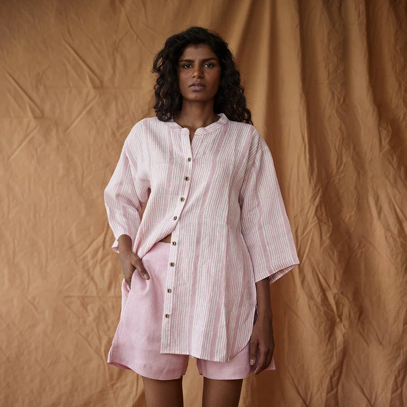 Halter Neck Women Dress to Show Off the Shoulders and Neckline Halter Neck Women Dress to Show Off the Shoulders and Neckline Pure Linen Shirt | Oversized Shirt | Pink & White Halter Neck Women Dress to Show Off the Shoulders and Neckline Halter Neck Women Dress to Show Off the Shoulders and Neckline Pure Linen Shirt | Oversized Shirt | Pink & White