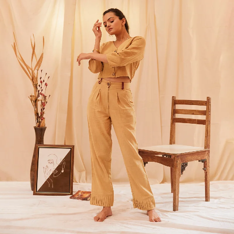 Halter Neck Women Dress to Show Off the Shoulders and Neckline Halter Neck Women Dress to Show Off the Shoulders and Neckline Cotton Trousers for Women | Khaki Halter Neck Women Dress to Show Off the Shoulders and Neckline Halter Neck Women Dress to Show Off the Shoulders and Neckline Cotton Trousers for Women | Khaki
