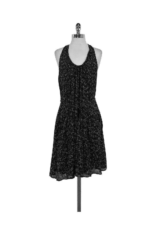 Backless Women Dress for a Sexy and Alluring Look at Evening Events Backless Women Dress for a Sexy and Alluring Look at Evening Events Theory - Abstract Print Silk Sleeveless Dress Sz 10 Backless Women Dress for a Sexy and Alluring Look at Evening Events Backless Women Dress for a Sexy and Alluring Look at Evening Events Theory - Abstract Print Silk Sleeveless Dress Sz 10