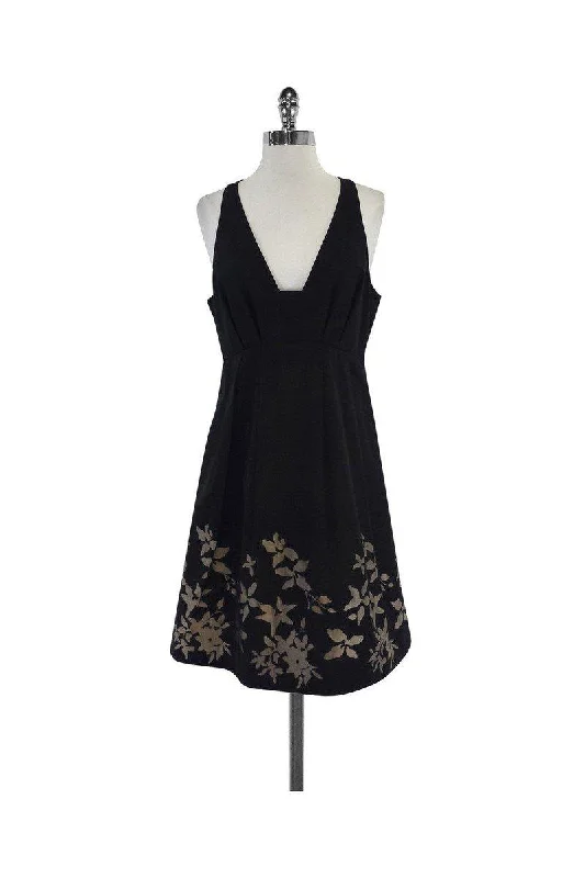 Backless Women Dress for a Sexy and Alluring Look at Evening Events Backless Women Dress for a Sexy and Alluring Look at Evening Events Tibi - Black & Taupe Floral Print Dress Sz 8 Backless Women Dress for a Sexy and Alluring Look at Evening Events Backless Women Dress for a Sexy and Alluring Look at Evening Events Tibi - Black & Taupe Floral Print Dress Sz 8