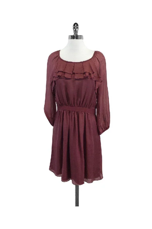 Printed Abstract Women Dress for a Modern and Artistic Appeal Printed Abstract Women Dress for a Modern and Artistic Appeal Tibi - Mauve Silk Ruffle Dress Sz 6