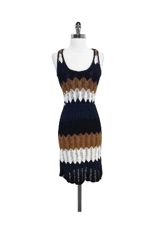 Plus Size Women Dress with a Flattering A - Line Cut for Comfort and Style Plus Size Women Dress with a Flattering A - Line Cut for Comfort and Style Trina Turk - Navy & Brown Chevron Cotton Knit Dress Sz S Plus Size Women Dress with a Flattering A - Line Cut for Comfort and Style Plus Size Women Dress with a Flattering A - Line Cut for Comfort and Style Trina Turk - Navy & Brown Chevron Cotton Knit Dress Sz S