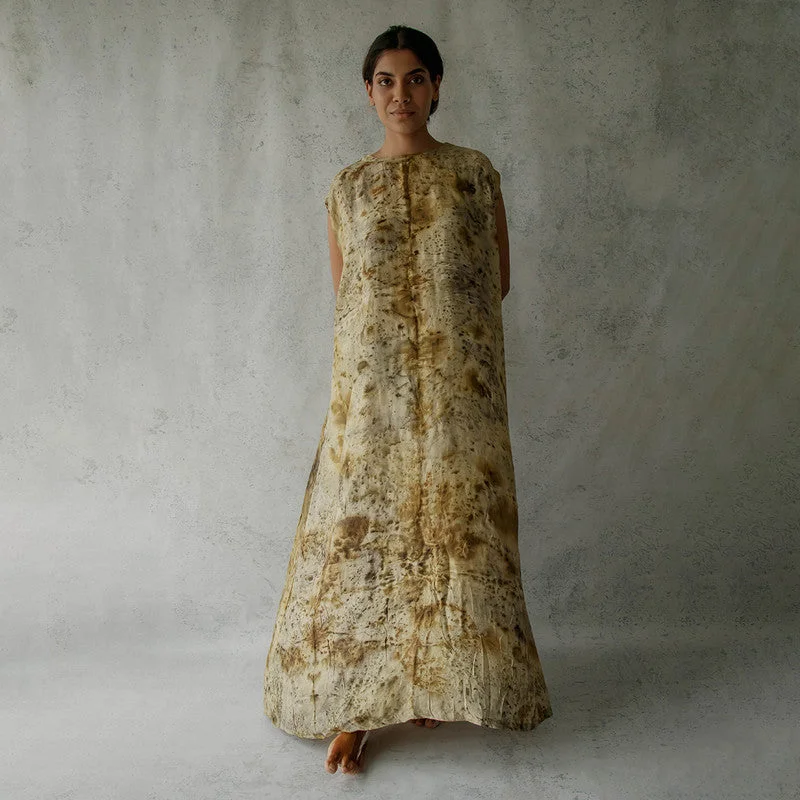 Long - Sleeve Women Dress in Velvet for a Luxurious Winter Look Long - Sleeve Women Dress in Velvet for a Luxurious Winter Look Mulberry Silk Printed Dress | Green Long - Sleeve Women Dress in Velvet for a Luxurious Winter Look Long - Sleeve Women Dress in Velvet for a Luxurious Winter Look Mulberry Silk Printed Dress | Green