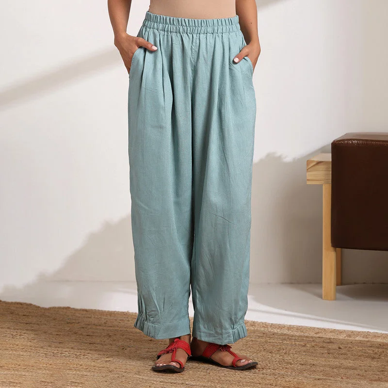 Long - Sleeve Women Dress in Velvet for a Luxurious Winter Look Long - Sleeve Women Dress in Velvet for a Luxurious Winter Look Women Pleated Pants | High-Waist | Sage Long - Sleeve Women Dress in Velvet for a Luxurious Winter Look Long - Sleeve Women Dress in Velvet for a Luxurious Winter Look Women Pleated Pants | High-Waist | Sage