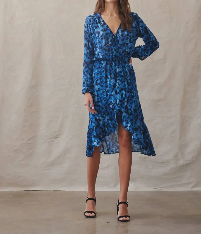 Ruffled Women Dress with Multiple Layers for a Playful and Girly Style Ruffled Women Dress with Multiple Layers for a Playful and Girly Style Vera V Neck Midi Dress In Cobalt Floral Print Ruffled Women Dress with Multiple Layers for a Playful and Girly Style Ruffled Women Dress with Multiple Layers for a Playful and Girly Style Vera V Neck Midi Dress In Cobalt Floral Print