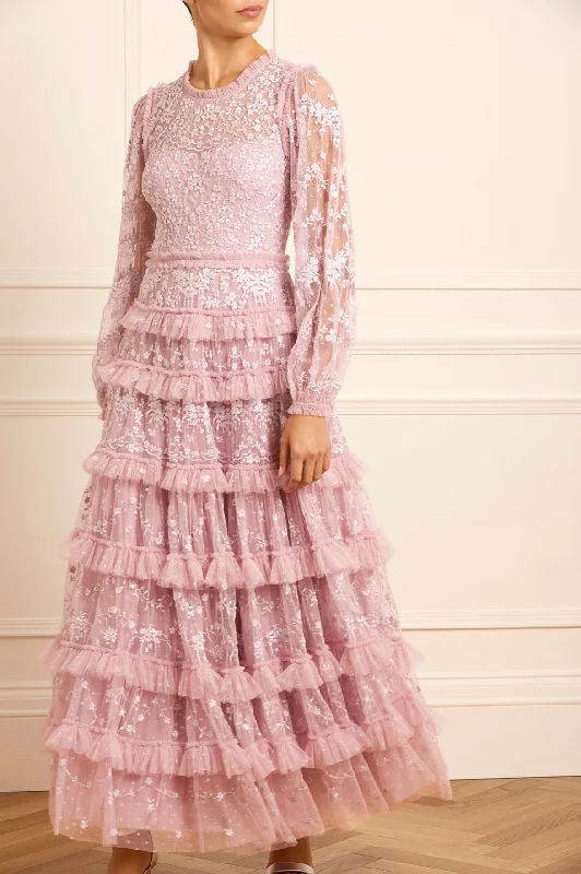 Empire Waist Women Dress to Accentuate the Bust and Conceal the Waist Empire Waist Women Dress to Accentuate the Bust and Conceal the Waist Blossom Lace Ankle Gown Empire Waist Women Dress to Accentuate the Bust and Conceal the Waist Empire Waist Women Dress to Accentuate the Bust and Conceal the Waist Blossom Lace Ankle Gown