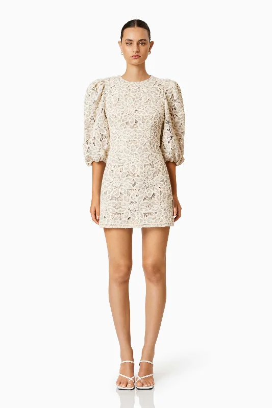 Halter Neck Women Dress to Show Off the Shoulders and Neckline Halter Neck Women Dress to Show Off the Shoulders and Neckline Cliffside Mini Lace Dress In White Halter Neck Women Dress to Show Off the Shoulders and Neckline Halter Neck Women Dress to Show Off the Shoulders and Neckline Cliffside Mini Lace Dress In White