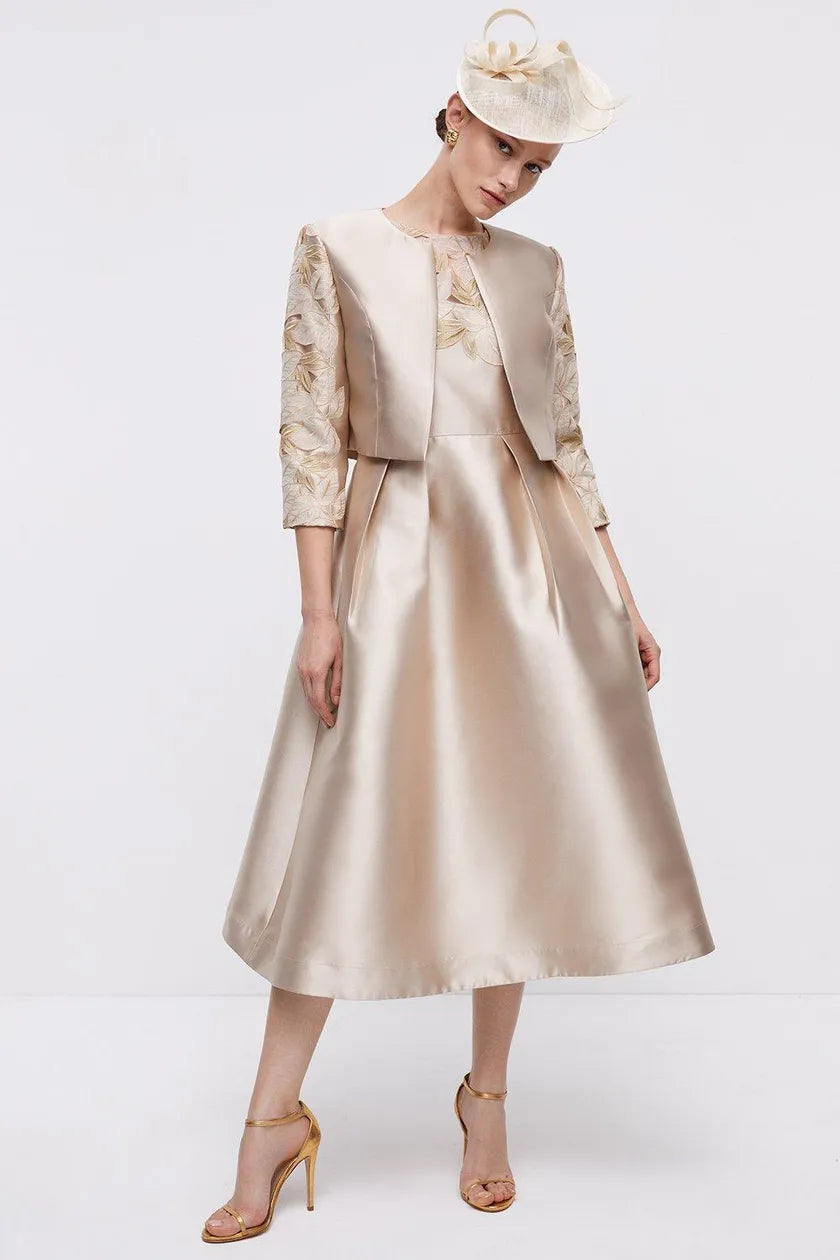 Shift Women Dress with a Simple and Classic Design for Everyday Wear Shift Women Dress with a Simple and Classic Design for Everyday Wear Cutwork Lace Trim Full Skirt Midi Dress And Jacket Set Shift Women Dress with a Simple and Classic Design for Everyday Wear Shift Women Dress with a Simple and Classic Design for Everyday Wear Cutwork Lace Trim Full Skirt Midi Dress And Jacket Set