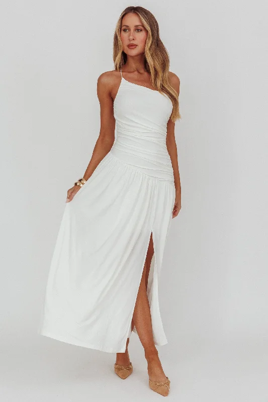 Halter Neck Women Dress to Show Off the Shoulders and Neckline Halter Neck Women Dress to Show Off the Shoulders and Neckline Destination One-Shoulder Maxi Dress White Halter Neck Women Dress to Show Off the Shoulders and Neckline Halter Neck Women Dress to Show Off the Shoulders and Neckline Destination One-Shoulder Maxi Dress White