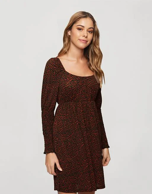 Printed Abstract Women Dress for a Modern and Artistic Appeal Printed Abstract Women Dress for a Modern and Artistic Appeal Ditsy Print Fit And Flare Mini Dress in Red Printed Abstract Women Dress for a Modern and Artistic Appeal Printed Abstract Women Dress for a Modern and Artistic Appeal Ditsy Print Fit And Flare Mini Dress in Red