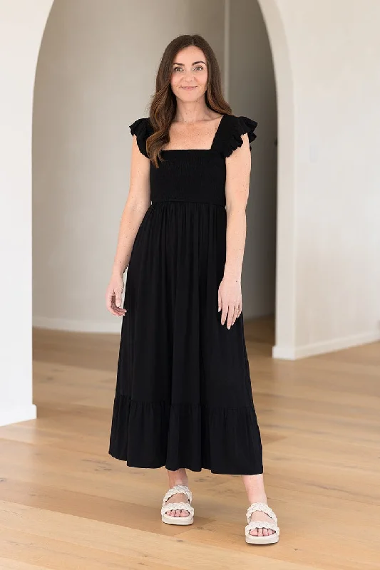 Shift Women Dress with a Simple and Classic Design for Everyday Wear Shift Women Dress with a Simple and Classic Design for Everyday Wear Ellis Dress - Black Shift Women Dress with a Simple and Classic Design for Everyday Wear Shift Women Dress with a Simple and Classic Design for Everyday Wear Ellis Dress - Black