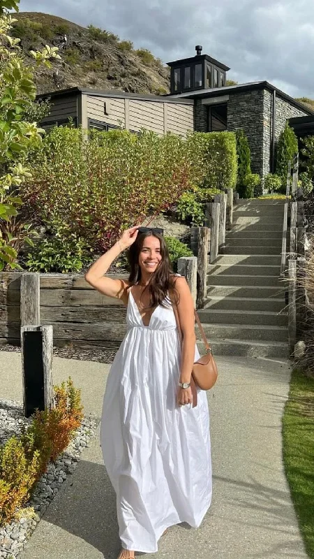 Wrap - Style Women Dress with Adjustable Fit for All Body Types Wrap - Style Women Dress with Adjustable Fit for All Body Types Esther Dress - White Wrap - Style Women Dress with Adjustable Fit for All Body Types Wrap - Style Women Dress with Adjustable Fit for All Body Types Esther Dress - White