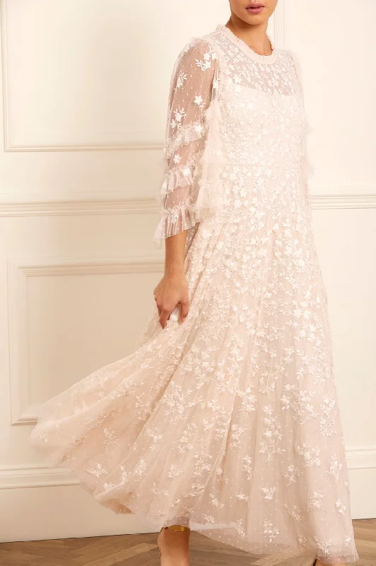 Pleated Women Dress with a Timeless and Elegant Texture Pleated Women Dress with a Timeless and Elegant Texture Everett Bloom Round Neck Ankle Gown Pleated Women Dress with a Timeless and Elegant Texture Pleated Women Dress with a Timeless and Elegant Texture Everett Bloom Round Neck Ankle Gown