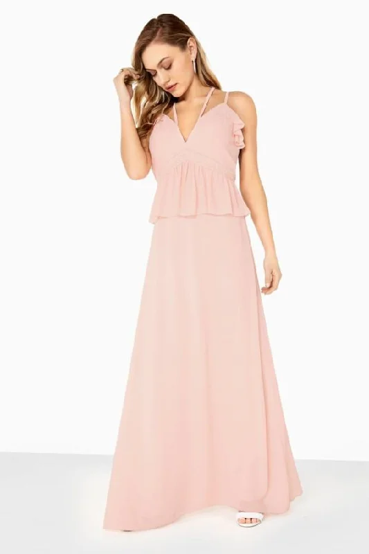 Ruffled Women Dress with Multiple Layers for a Playful and Girly Style Ruffled Women Dress with Multiple Layers for a Playful and Girly Style Frill Front Detail Chiffon Strappy Maxi
