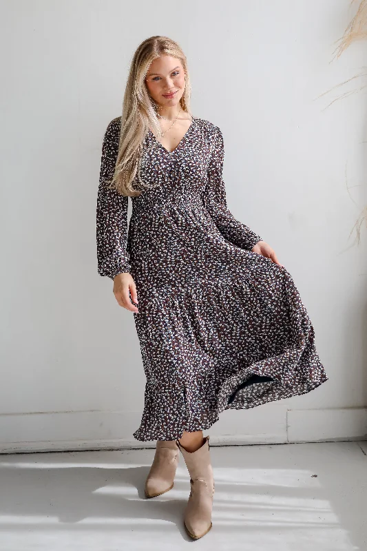 Off - the - Shoulder Women Dress for a Romantic and Feminine Look Off - the - Shoulder Women Dress for a Romantic and Feminine Look Glowing Sophistication Teal Floral Midi Dress