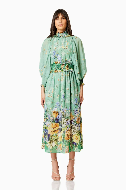 Pleated Women Dress with a Timeless and Elegant Texture Pleated Women Dress with a Timeless and Elegant Texture Holly Midi Floral Dress In Green Pleated Women Dress with a Timeless and Elegant Texture Pleated Women Dress with a Timeless and Elegant Texture Holly Midi Floral Dress In Green