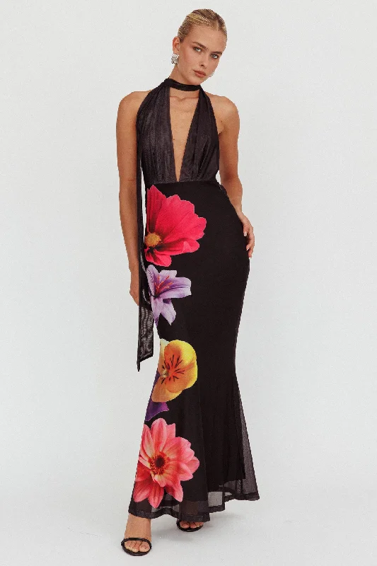 Backless Women Dress for a Sexy and Alluring Look at Evening Events Backless Women Dress for a Sexy and Alluring Look at Evening Events Italia Azure Halterneck Maxi Dress Flowers Black Backless Women Dress for a Sexy and Alluring Look at Evening Events Backless Women Dress for a Sexy and Alluring Look at Evening Events Italia Azure Halterneck Maxi Dress Flowers Black