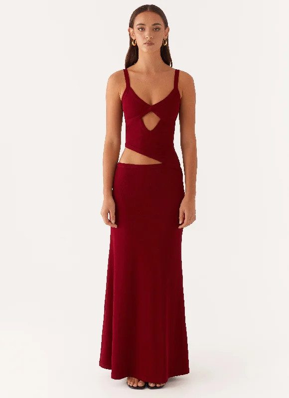 Long - Sleeve Women Dress in Velvet for a Luxurious Winter Look Long - Sleeve Women Dress in Velvet for a Luxurious Winter Look Jocelyn Maxi Dress - Maroon Long - Sleeve Women Dress in Velvet for a Luxurious Winter Look Long - Sleeve Women Dress in Velvet for a Luxurious Winter Look Jocelyn Maxi Dress - Maroon