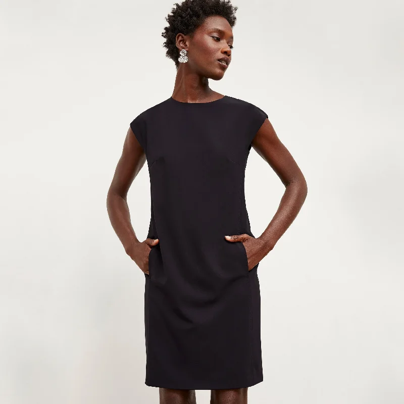 Ruffled Women Dress with Multiple Layers for a Playful and Girly Style Ruffled Women Dress with Multiple Layers for a Playful and Girly Style Maaza Travel Dress - OrigamiTech :: Black Ruffled Women Dress with Multiple Layers for a Playful and Girly Style Ruffled Women Dress with Multiple Layers for a Playful and Girly Style Maaza Travel Dress - OrigamiTech :: Black