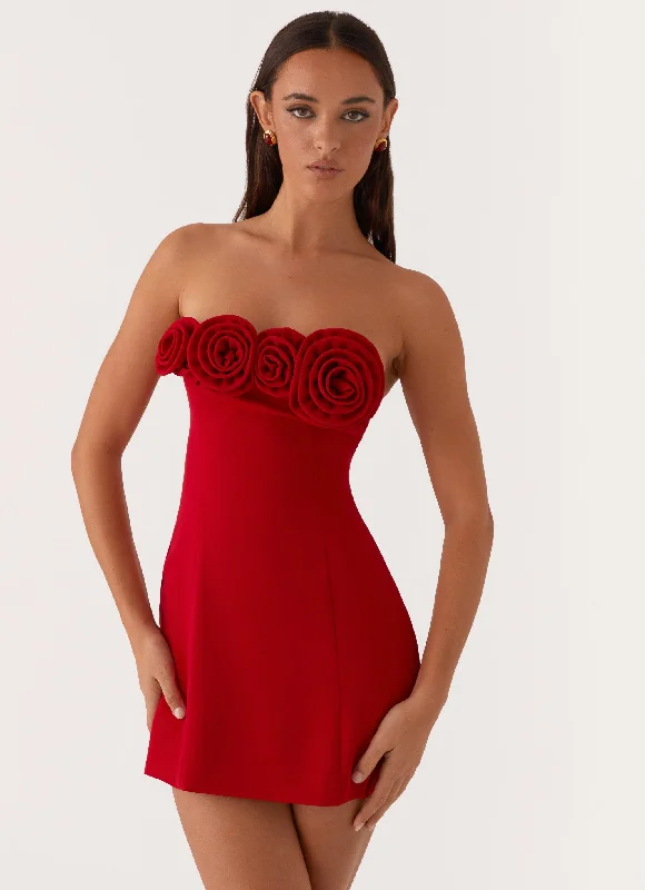 Pleated Women Dress with a Timeless and Elegant Texture Pleated Women Dress with a Timeless and Elegant Texture Patsie Strapless Mini Dress - Red Pleated Women Dress with a Timeless and Elegant Texture Pleated Women Dress with a Timeless and Elegant Texture Patsie Strapless Mini Dress - Red