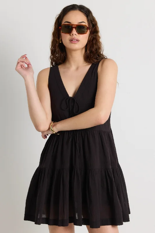 Empire Waist Women Dress to Accentuate the Bust and Conceal the Waist Empire Waist Women Dress to Accentuate the Bust and Conceal the Waist Pivot Black Cotton Sleeveless Tiered Mini Dress Empire Waist Women Dress to Accentuate the Bust and Conceal the Waist Empire Waist Women Dress to Accentuate the Bust and Conceal the Waist Pivot Black Cotton Sleeveless Tiered Mini Dress